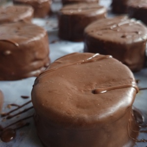 Alfajor Chocolate Negro (10 Unidades)